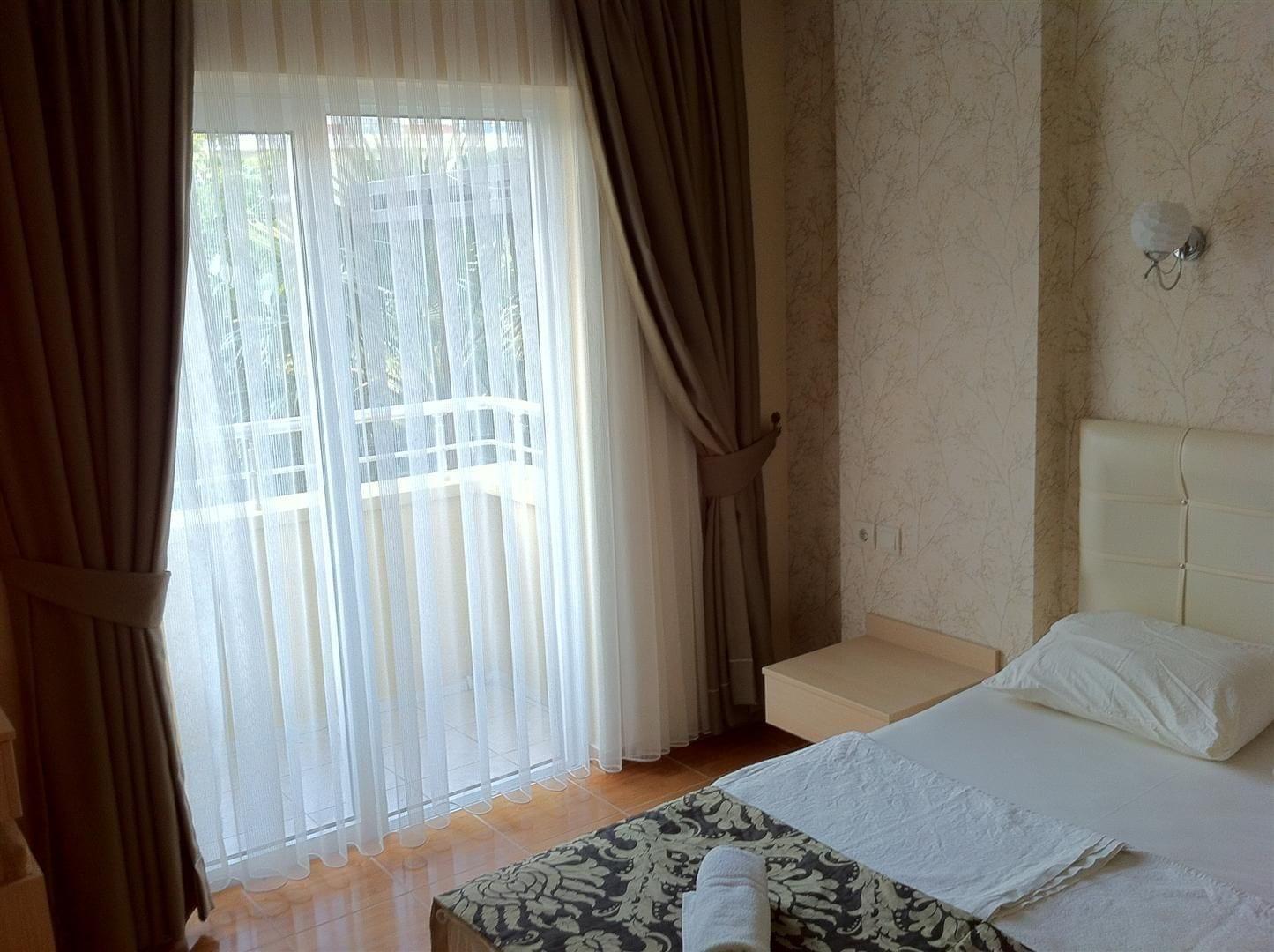 Marsyas Hotel 말마리스 외부 사진